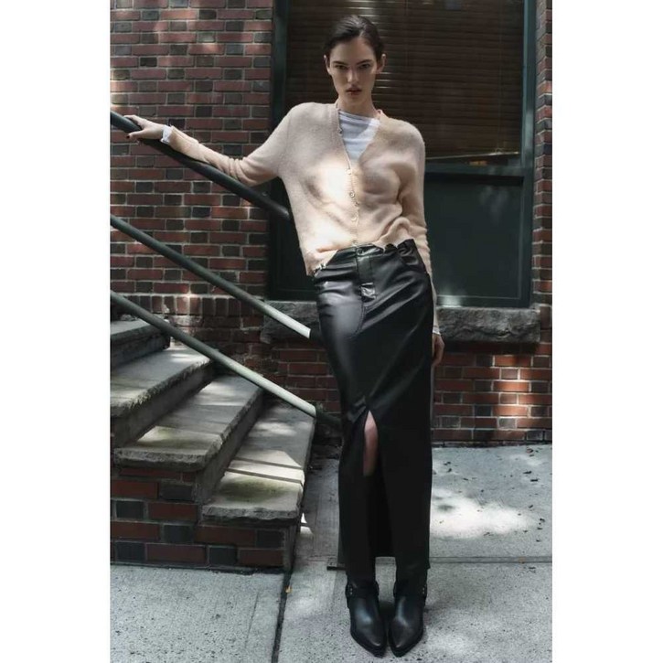 ZARA 30대 40대 하이웨이스트 인조 가죽 미디 스커트 ZARA 30대 40대 하이웨이스트 인조 가죽 미디 스커트
