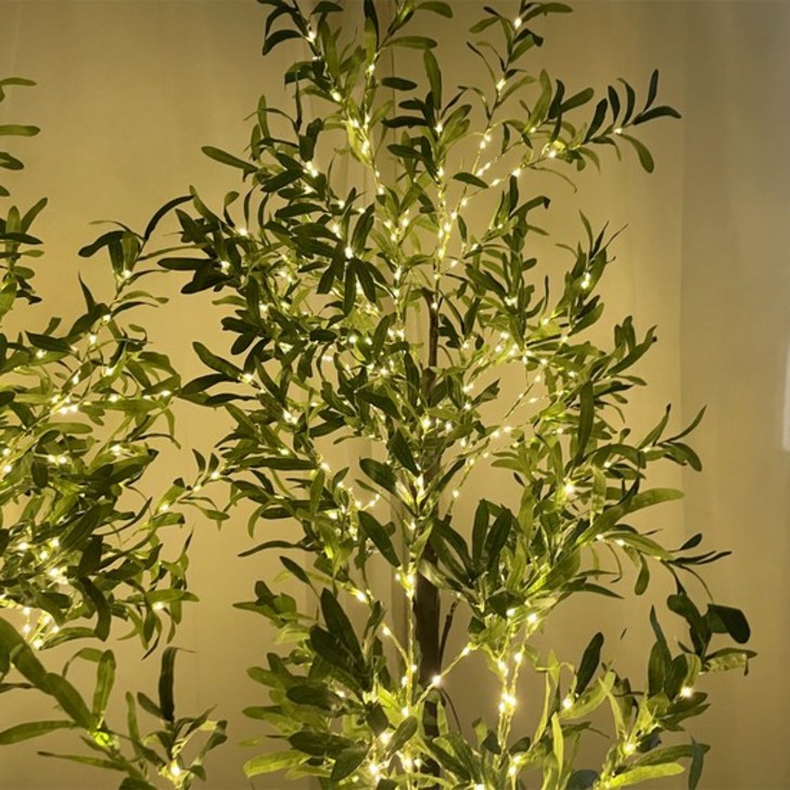 설렘하우스 LED 조화나무 크리스마스트리 무드등 인테리어 조명 카페 집들이 선물 180cm