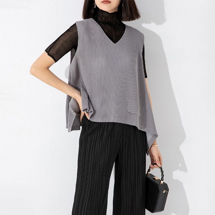 프린플리츠 세렌 브이넥 언발 플리츠 베스트