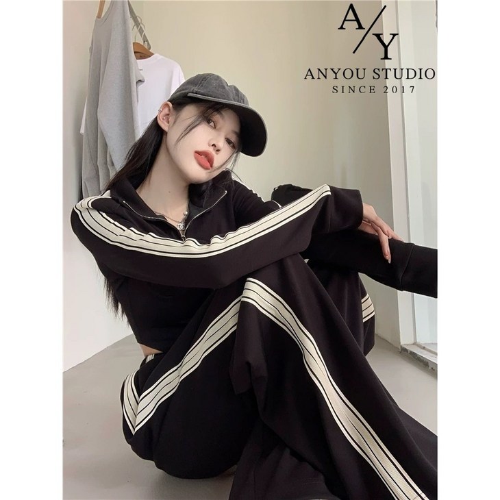 ANYOU 봄 가을 데일 롱 스타일의 트레이닝복세트 여성용 캐주얼 운동복 블랙 오버핏 트레이닝세트 패션 화이트스트라이프 운동복 투피스