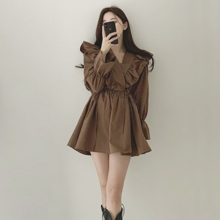 엘쏘 폴인러브 V넥 프릴 숏 원피스 엘쏘 폴인러브 V넥 프릴 숏 원피스